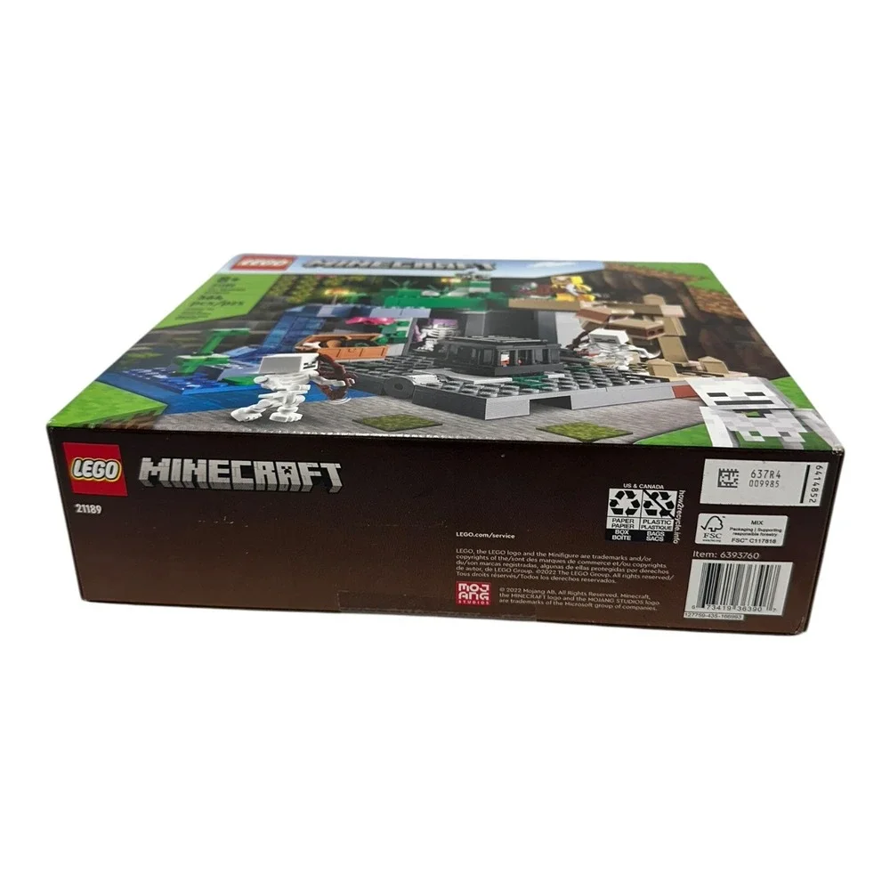 LEGO Minecraft The Skeleton Dungeon 21189 364 Pieces New Sealed Damaged Box
